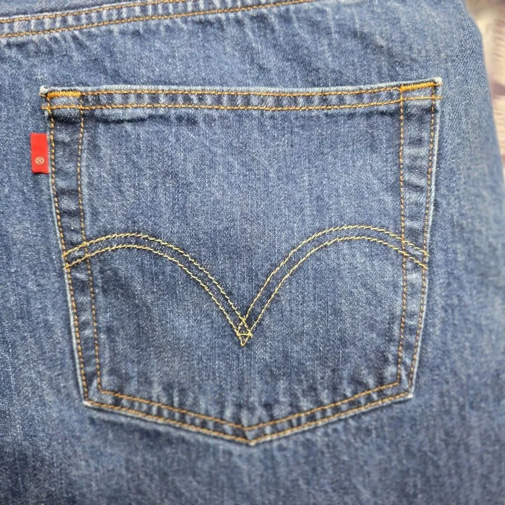 Levi's 501 Men’s W42 L32 Made in Colombia 100% Cotton